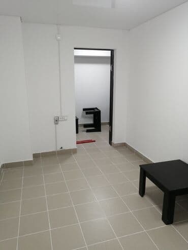 торговый центр бум: Продаётся коммерческое помещение в центре города Каракол, 600 — 5