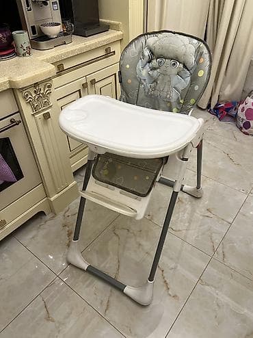 Балдар эмереги: Тамактандыруучу отургуч, Колдонулган, Башка бренд, Пластик, Трансформер, түсү - Ак, Өзү алып кетүү — 1