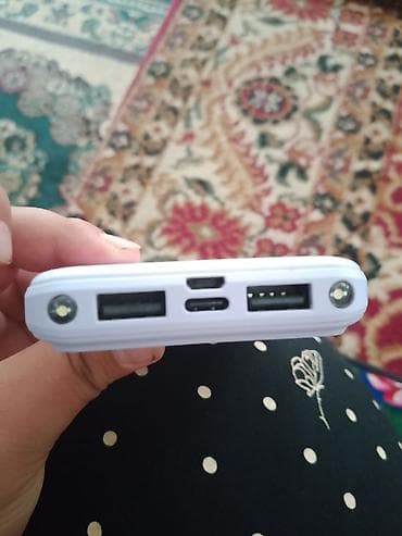 модем для ноутбука: Внешний аккумулятор (power bank) 10+ с фонариками - Емкость: заявлено — 2