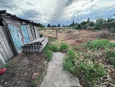 купить загородный дом: Продается жилой дом с большим участком. Основные характеристики: - — 4