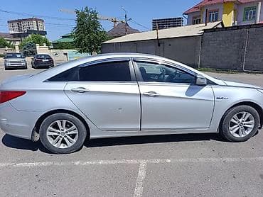 bmw g01: Hyundai Sonata: 2012 г., 2 л, Автомат, Газ — 2