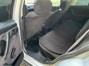 mini ev: Volkswagen Vento: 1993 г., 1.8 л, Механика, Бензин, Седан — 5