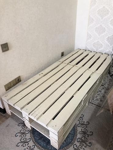 sofa bed: Односпальная кровать из поддонов - Два уровня деревянных — 1
