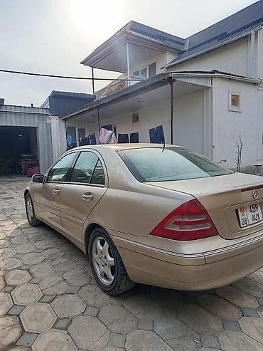 в связи с: Mercedes-Benz C-Class: 2002 г., 2.4 л, Автомат, Бензин, Седан — 4