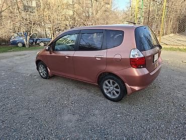 Honda Fit: 2005 г., 1.3 л, Автомат, Бензин, Хэтчбэк — 2