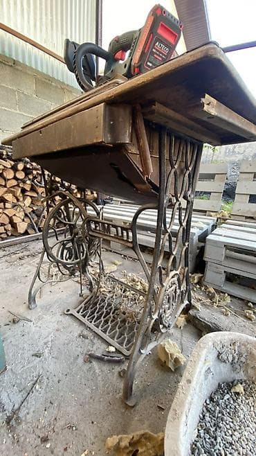 line 6: Отдам даром в умелые руки для переделки под стол Антикварная ножная — 1