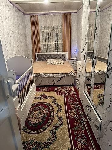 ПРОДАЕТСЯ ДОМ . Барачного типа. Район базара возле милиции. Вода в