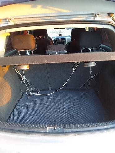 2 5 тди: Volkswagen : 2004 г., 1.4 л, Механика, Бензин, Хетчбек — 4