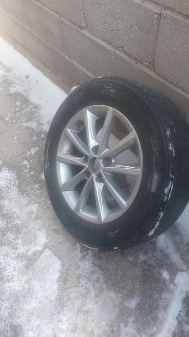 Диски: Колеса в сборе 205 / 60 / R 16, Литые, отверстий - 5 — 1