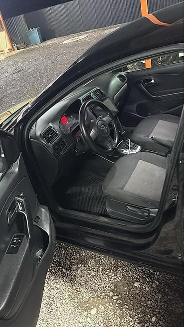 сокулук селекция: Volkswagen Polo: 2012 г., 1.6 л, Автомат, Бензин, Седан — 7