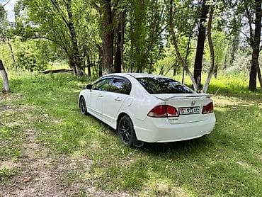 салон машины: Honda Civic: 2009 г., 1.8 л, Автомат, Бензин, Седан — 2