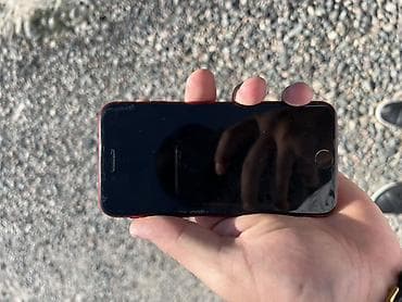 Apple iPhone SE (2‑го поколения) — версия (PRODUCT)RED