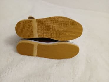 обувь для охоты: Сапожки новые утеплённые, (кожа-замша), 38р. 1290с.; 2-е - — 4