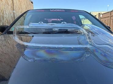 Трубки, патрубки, шланги: Продается пара передних стекол для фар БМВ E39, 5 серии. Материал — 6