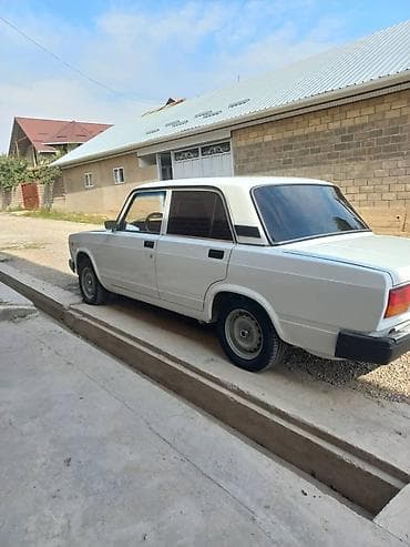 двигател на ваз: ВАЗ (ЛАДА) 2107: 2010 г., 1.6 л, Механика, Бензин, Седан — 2