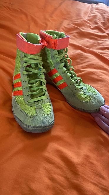 каски цена: Мужские кроссовки, 34, Adidas, Б/у, цвет - Зеленый — 2