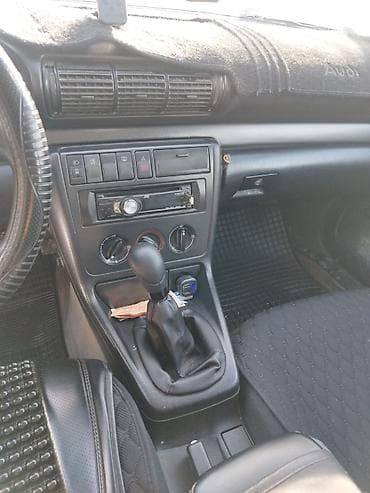 перетяжка салона автомобиля: Потолочная обшивка и элементы интерьера для седана/хэтчбека — 9