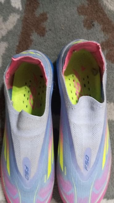 Спортивные сумки: Футбольные бутсы adidas F50 (бесшнурковые) - Тип: бутсы для — 2