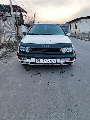 echo platz: Volkswagen Golf: 1994 г., 1.8 л, Механика, Бензин, Хэтчбэк — 1