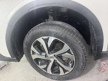 Литые Диски R 18 Subaru, Комплект, отверстий - 5, Б/у at lalafo.kg Литые Диски R 18 Subaru, Комплект, отверстий - 5, Б/у