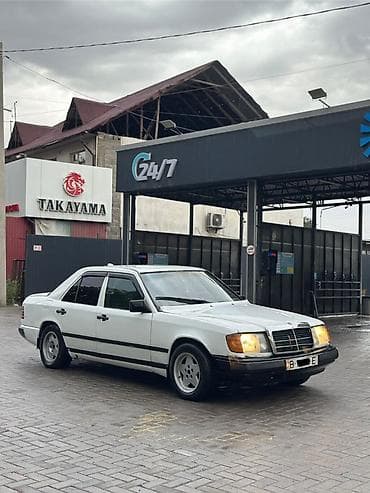 Mercedes-Benz W124: 1993 г., 2.3 л, Механика, Бензин, Седан — 4