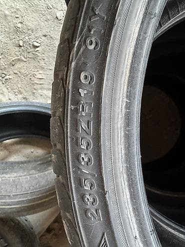 колеса 2955519: 235/35/19 пара шин 90% — 2