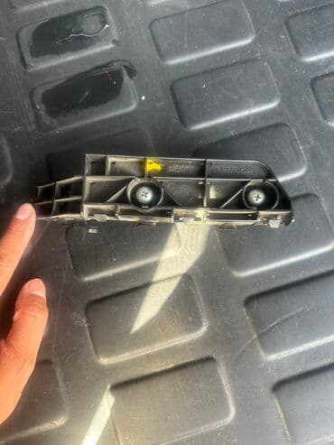 бамперный катафот передний хонда срв 1: Продаю Саласка для крепление переднего бампера левая/правая — 1