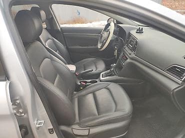 бюджетные авто: Hyundai Avante: 2017 г., 1.6 л, Автомат, Дизель, Седан — 3