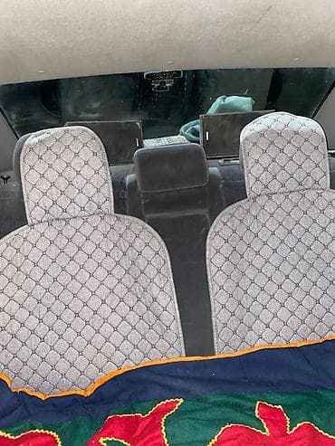 Унаа: Mazda 626: 1999 г., 1.8 л, Кол менен иштөөчү, Бензин, Седан — 1