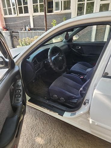 bwb x5: Hyundai Elantra: 2001 г., 1.6 л, Механика, Бензин, Седан — 6