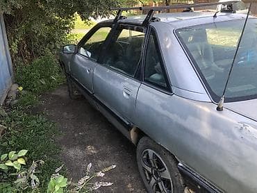 ranje rover: Audi 100: 1990 г., 1.8 л, Механика, Бензин, Седан — 4