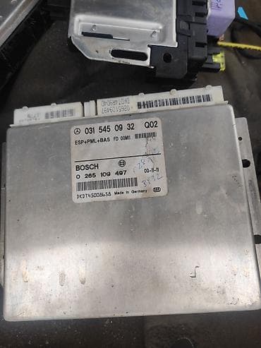 панель прибора: Блок предохранителей Mercedes-Benz Б/у, Оригинал, Германия — 4