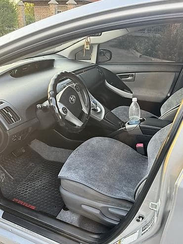 обмен на солярис: Toyota Prius: 2012 г., 1.8 л, Автомат, Гибрид, Хэтчбэк — 5