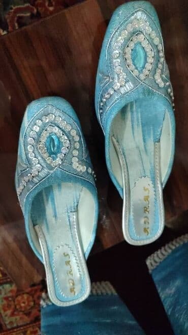 прокат национальных костюмов ош: Двойка для невест национальный . Размер 46-48 .Производство ташкент — 3