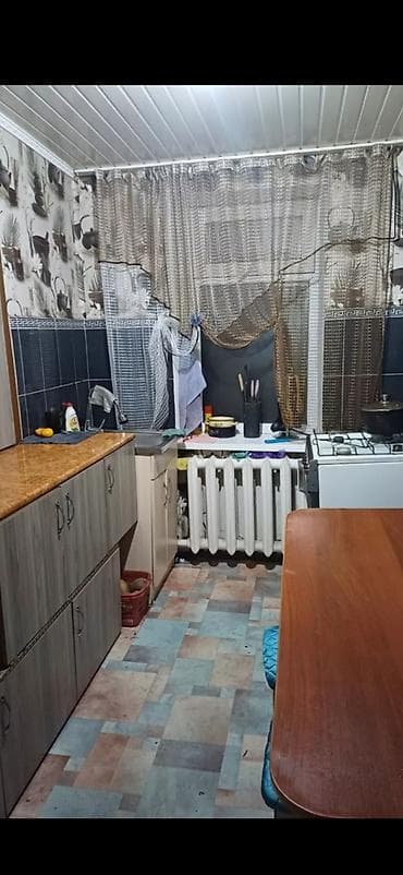 Үйлөрдү ижарага берүү: 66 м², 4 бөлмө, Забор, тосулган — 5