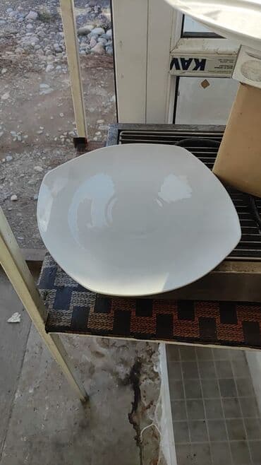 буфет для посуды: (белая керамика/фарфор + стекло): длинная тарелка 63 см 2500сом 1 шт — 4