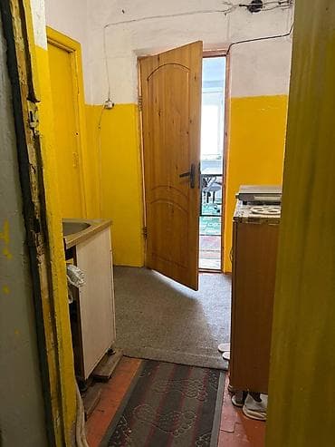1 комната, Политех Собственник, Без животных, от 6 месяцев, от 1 года, С мебелью частично at lalafo.kg 1 комната, Политех Собственник, Без животных, от 6 месяцев, от 1 года, С мебелью частично