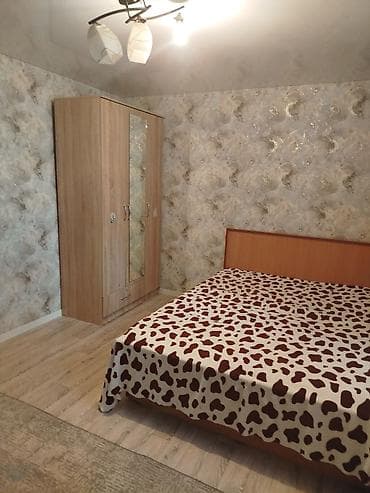 обмен квартиры на авто: Уютная меблированная комната - Просторная комната с окном и плотными — 3