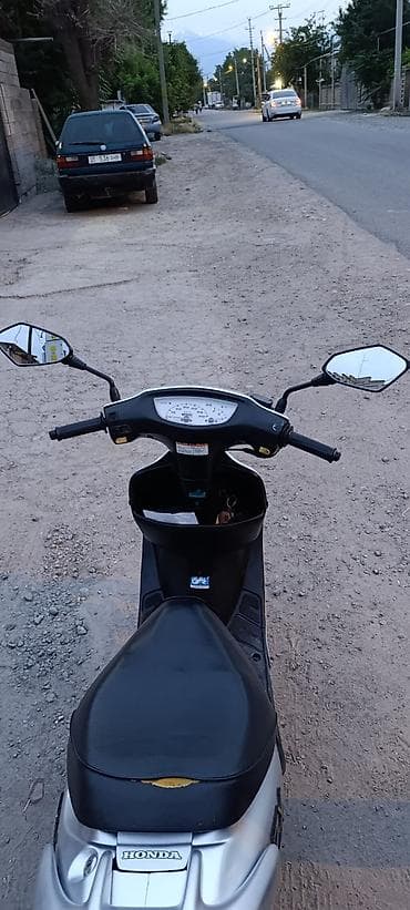 zero x neo: Боковой пластик есть в наличии просто осталось покрасить. Скутер Honda — 5