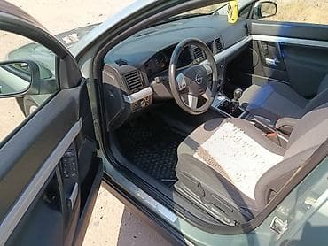 Opel Vectra: 2004 г., 2.2 л, Кол менен иштөөчү, Бензин, Седан — 7