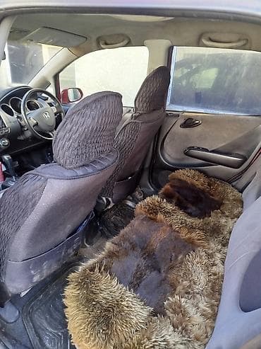 fit sport: Honda Fit: 2002 г., 1.3 л, Вариатор, Бензин, Хэтчбэк — 2