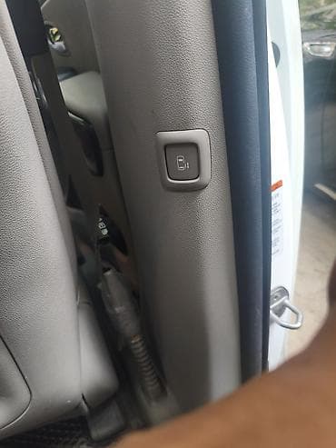 transporter multivan: Kia Carnival: 2019 г., Минивэн — 4