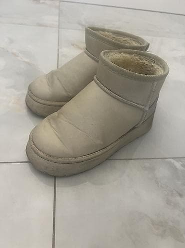 Атайын кийим: Укороченные зимние угги/полусапожки бежевого цвета. - Высота по — 4