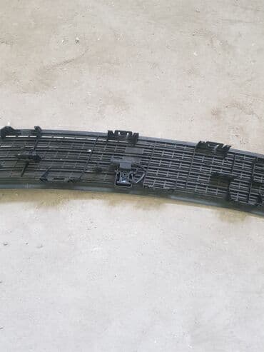 решетка на w211: Радиатор торлору Mercedes-Benz 2003 г., Колдонулган, Оригинал — 1