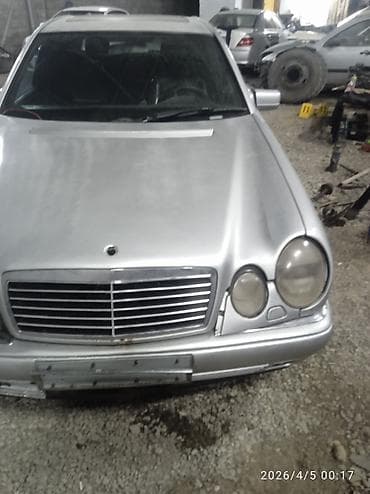 audu a6: Mercedes-Benz E-Class: 1996 г., Седан — 1