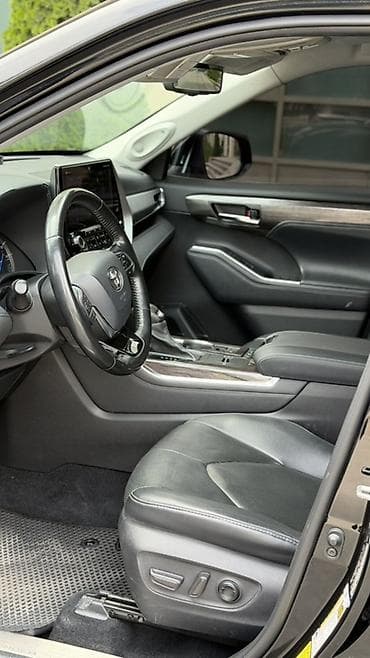 platinum: Toyota Highlander: 2021 г., 2.5 л, Автомат, Гибрид, Кроссовер — 9