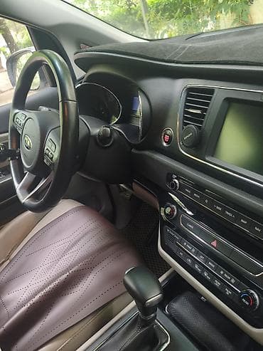 transporter multivan: Kia Carnival: 2019 г., Минивэн — 6