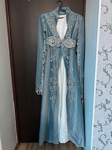 Личные вещи: Национальное женское платье/кафтан с накидкой, цвет дымчато-голубой с — 2