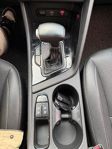 ким к3: Kia Niro: 2021 г., 1.6 л, Гибрид, Кроссовер — 10