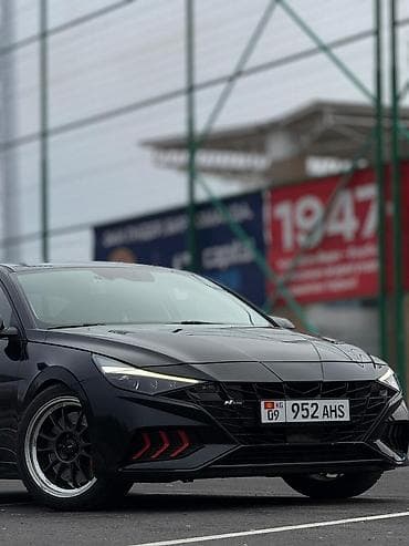 line: Hyundai Elantra: 2021 г., Седан — 1
